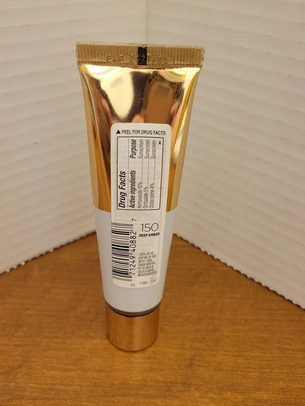 L'Oreal Age Perfect Radiant Serum Foundation SPF 50 - Deep Amber 150-NEW
